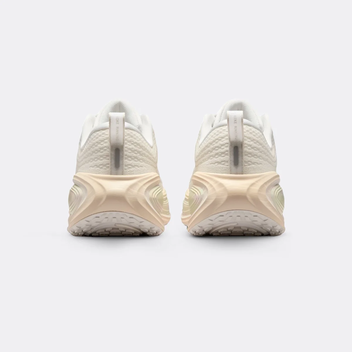 Nike Vomero Plus ESS - Image 5