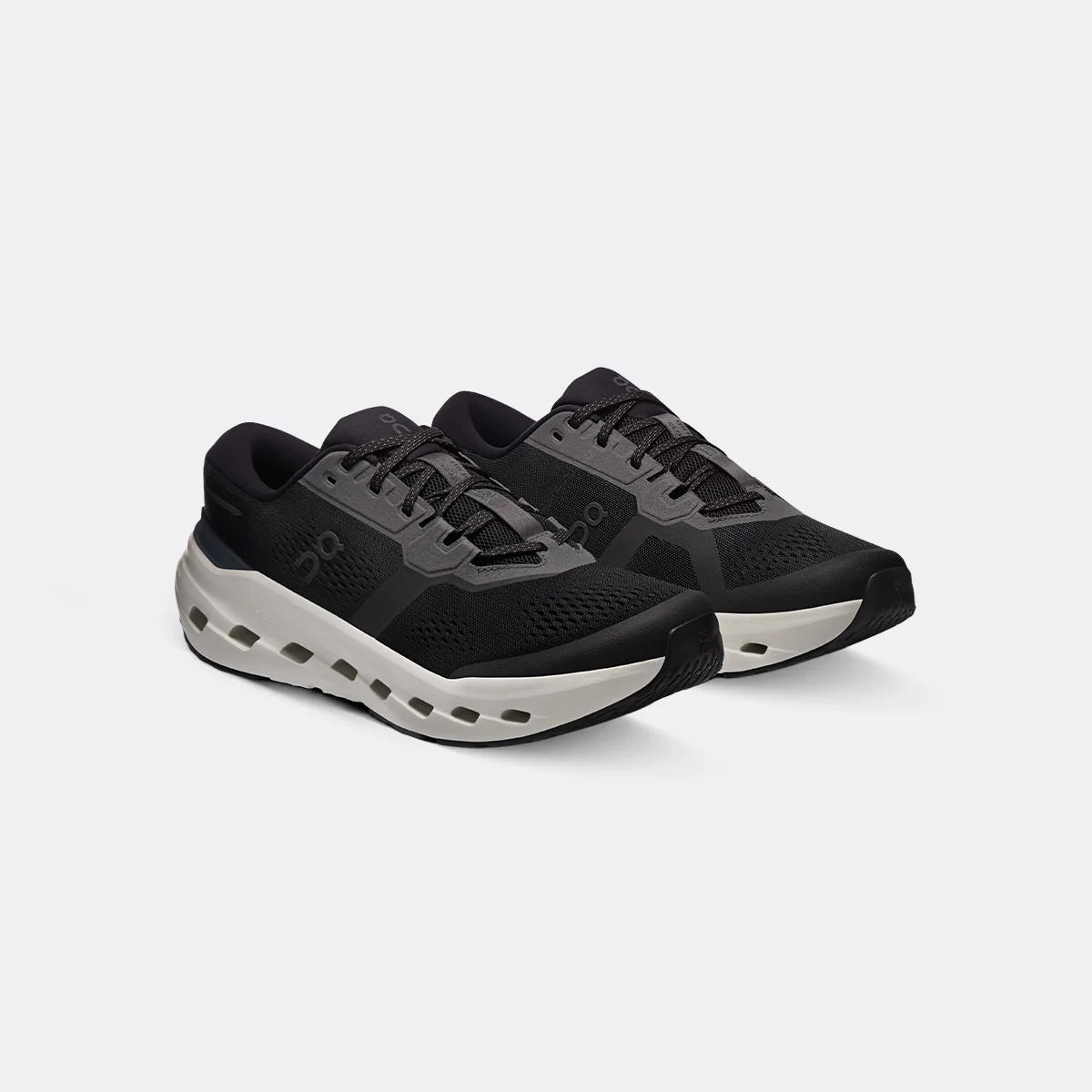 On Cloudrunner 3 - Image 13