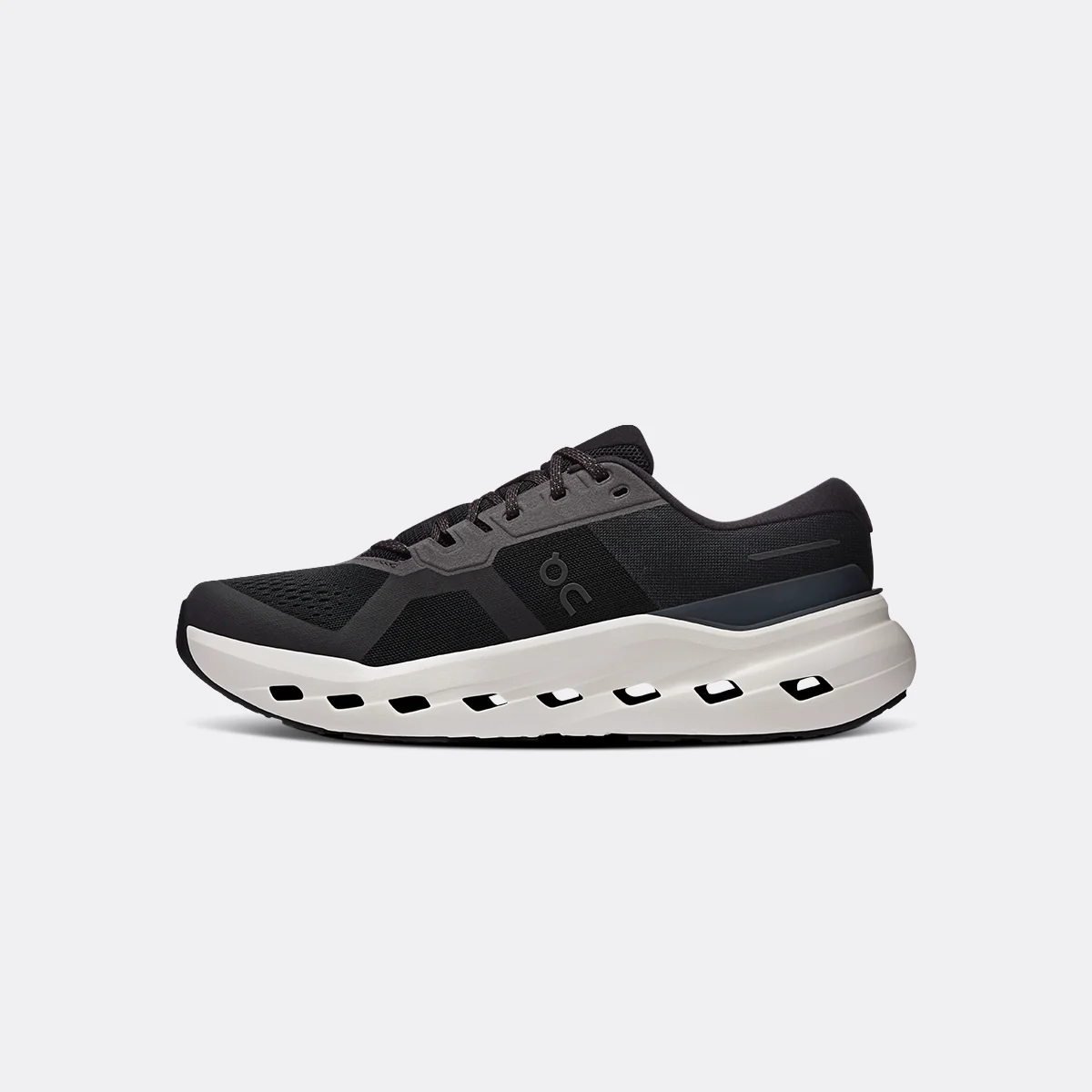 On Cloudrunner 3 - Image 14