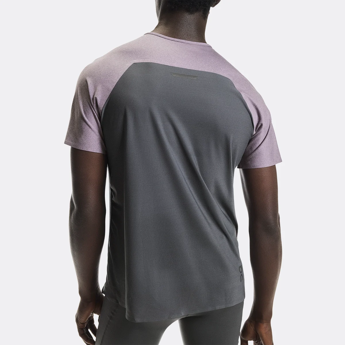 On Performance T 2 - Image 8