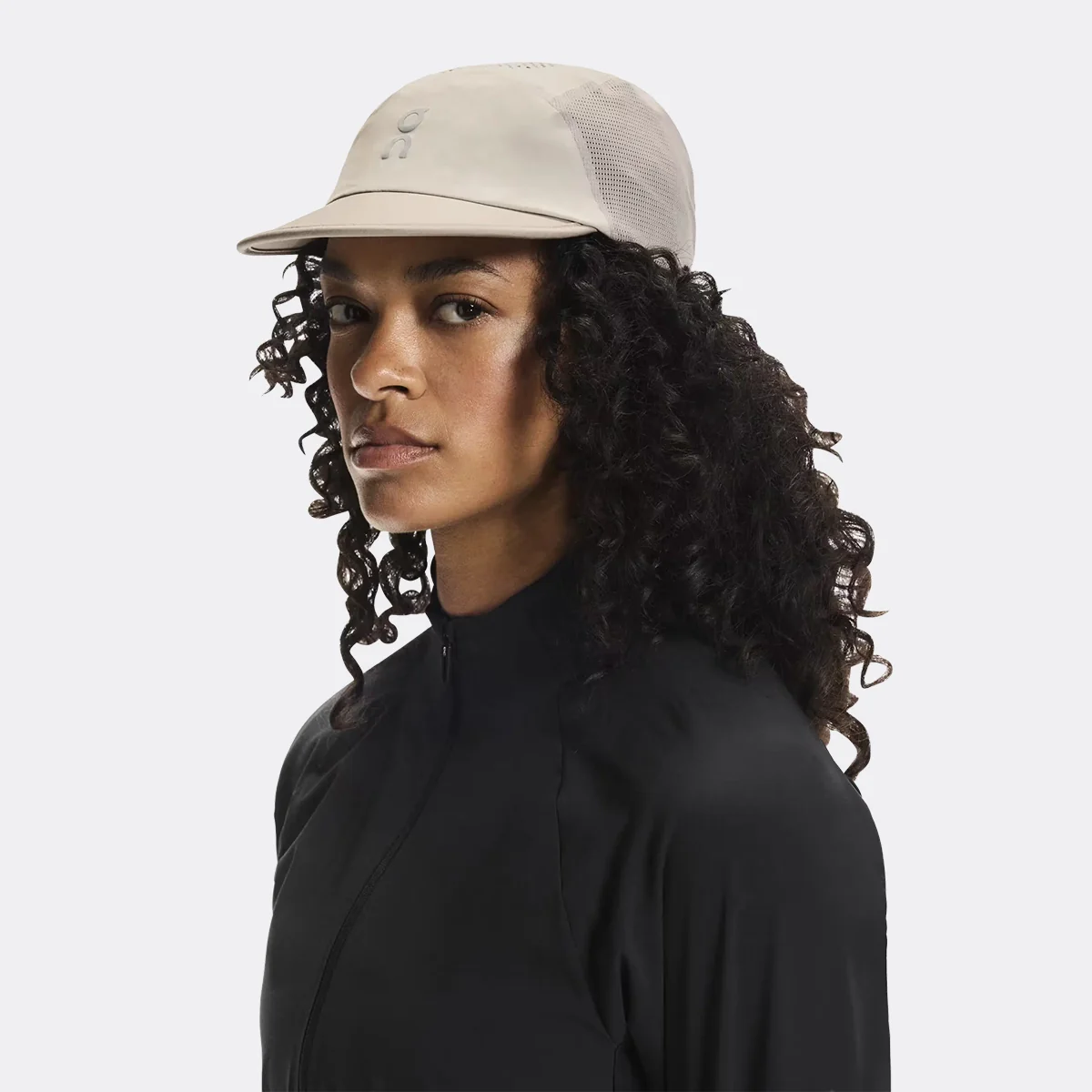 On Ultra Cap - Image 4