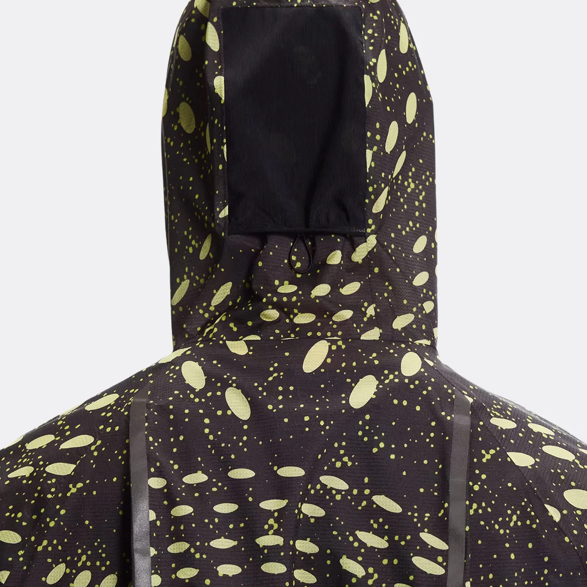 On Ultra Jacket - Image 6