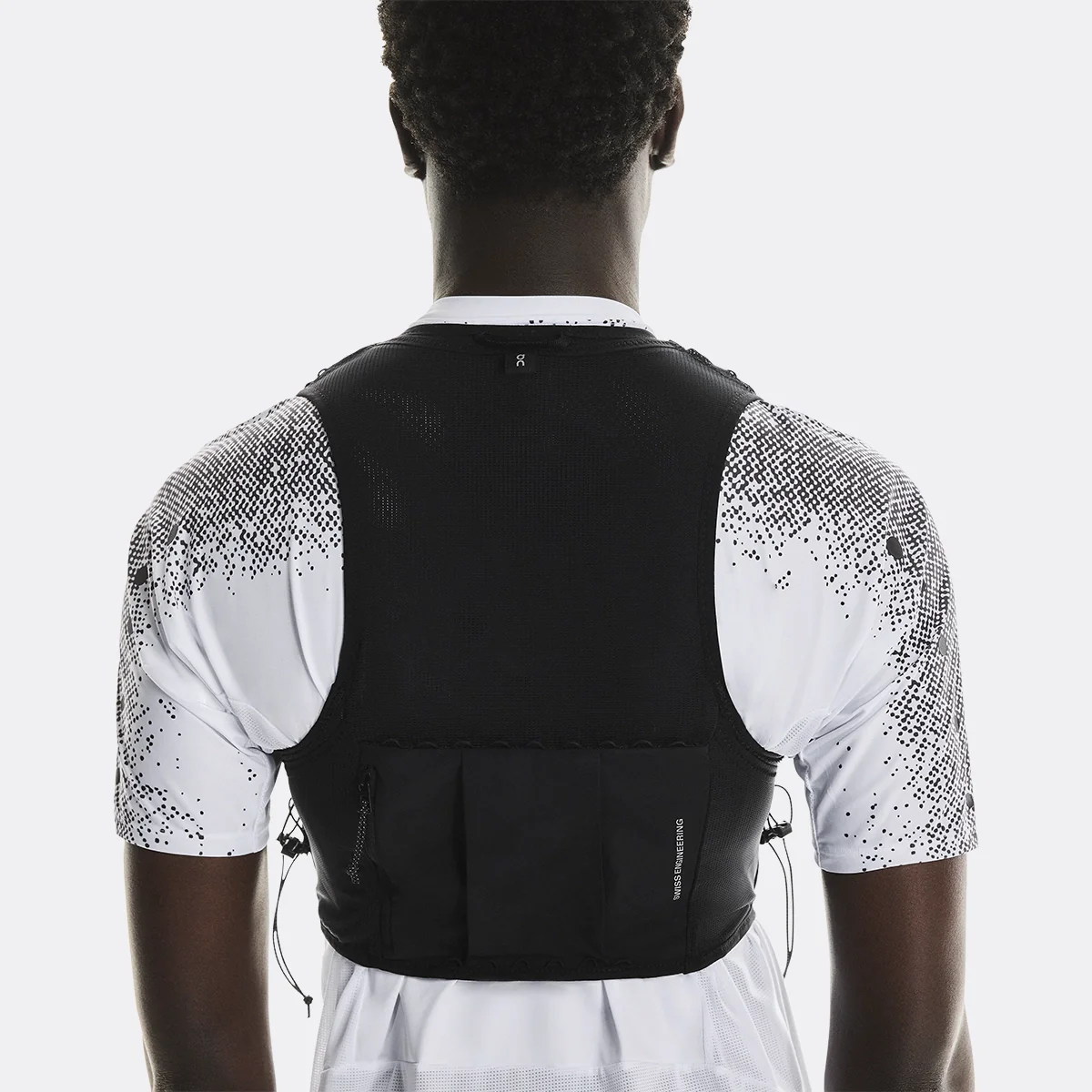 On Ultra Vest Pro Unisex - Image 3